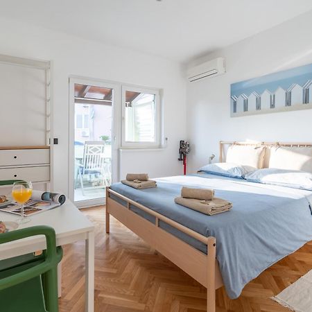 New! D31 Studio W2 Bikes, Sunny Terrace & Parking 로비니 외부 사진